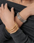 SET OF LIGHT STRETCH BRACELETS